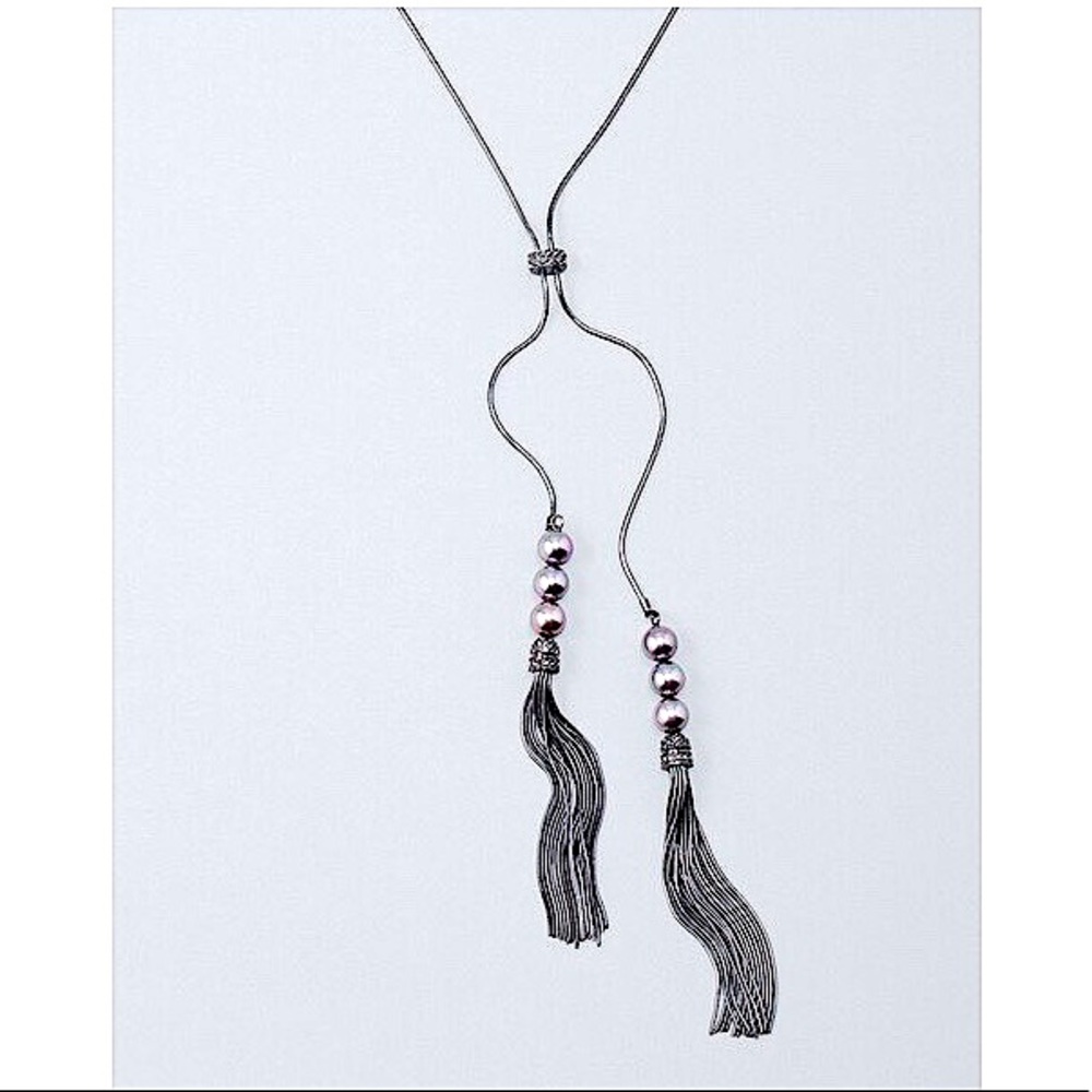 WHBM TASSEL PENDANT NECKLACE
